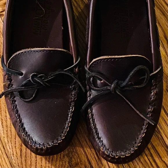 Minnetonka | Shoes | Minnetonka Dark Brown Leather Loafers  display picture 2